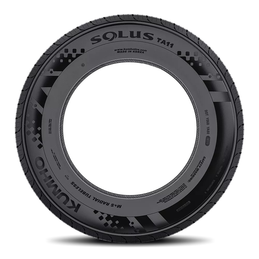 Kumho Solus TA11 Tires 205/75R14 2182803