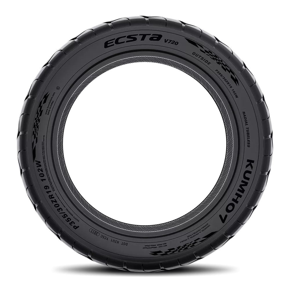Kumho Ecsta V720 Tires 285/30R18 2231063