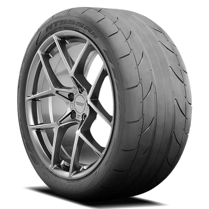 Nitto NT555RII Tires 305/35R19XL 108640