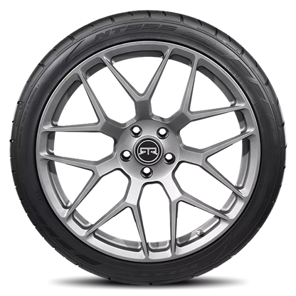 Nitto NT555 G2 Tires 305/35ZR19XL 211300
